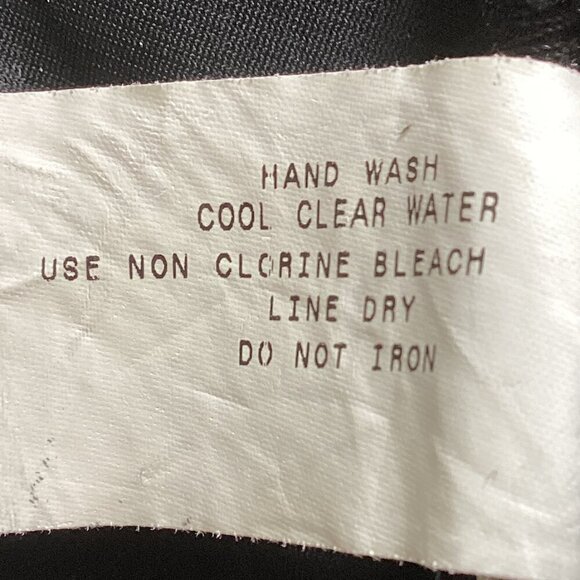 MIRACLESUIT Shaping Halter Neck Underwire Slimming 1-Piece Swimsuit 14 Black 72P - Picture 8 of 8